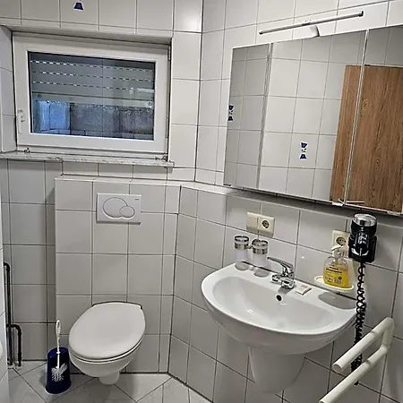 Gaestehaus Rana Oda ve Kahvaltı 3*