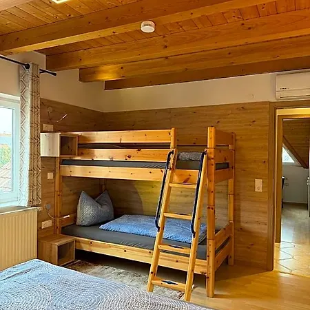 Gaestehaus Rana Oda ve Kahvaltı 3*