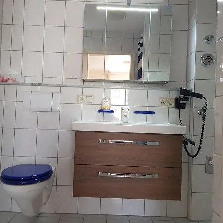 Gaestehaus Rana 3* روست