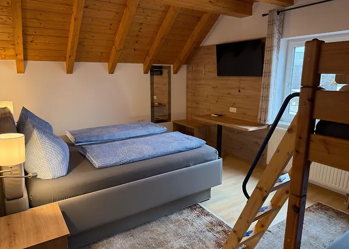 Gaestehaus Rana Bed & Breakfast 3*